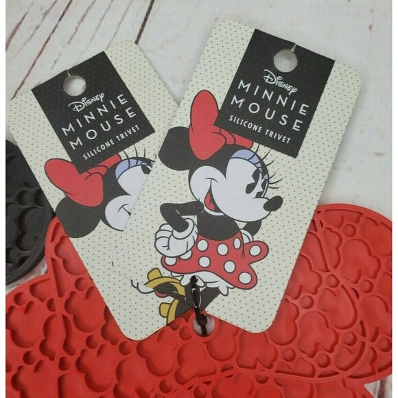 Mickey & Minnie Mouse 2 Pack Silicone Trivet Hot Plate Mat Black & Red Décor - Picture 6 of 8